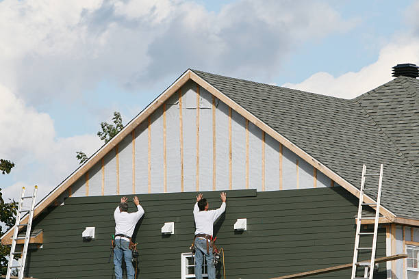Professional Siding Installation technician working in Gold Hill, NC